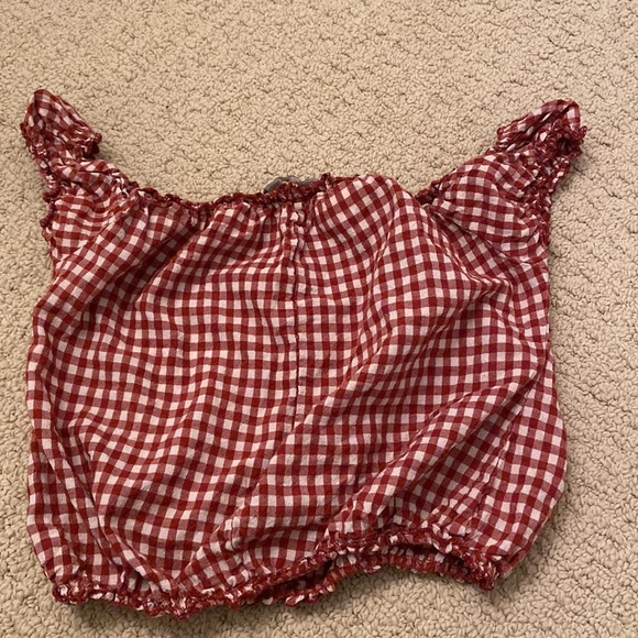 Brandy Melville Cropped Tank Top - Picture 2 of 3